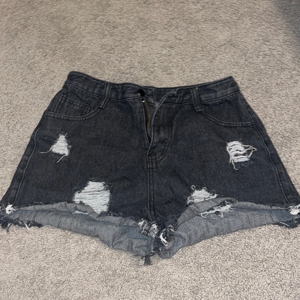 medium shien shorts